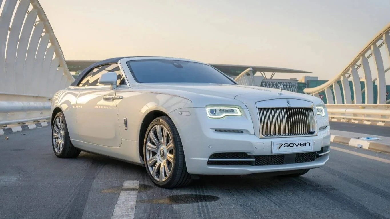 Why you should not Miss Driving a Luxury Rolls Royce in Dubai ? - Seven Luxury Car Rental